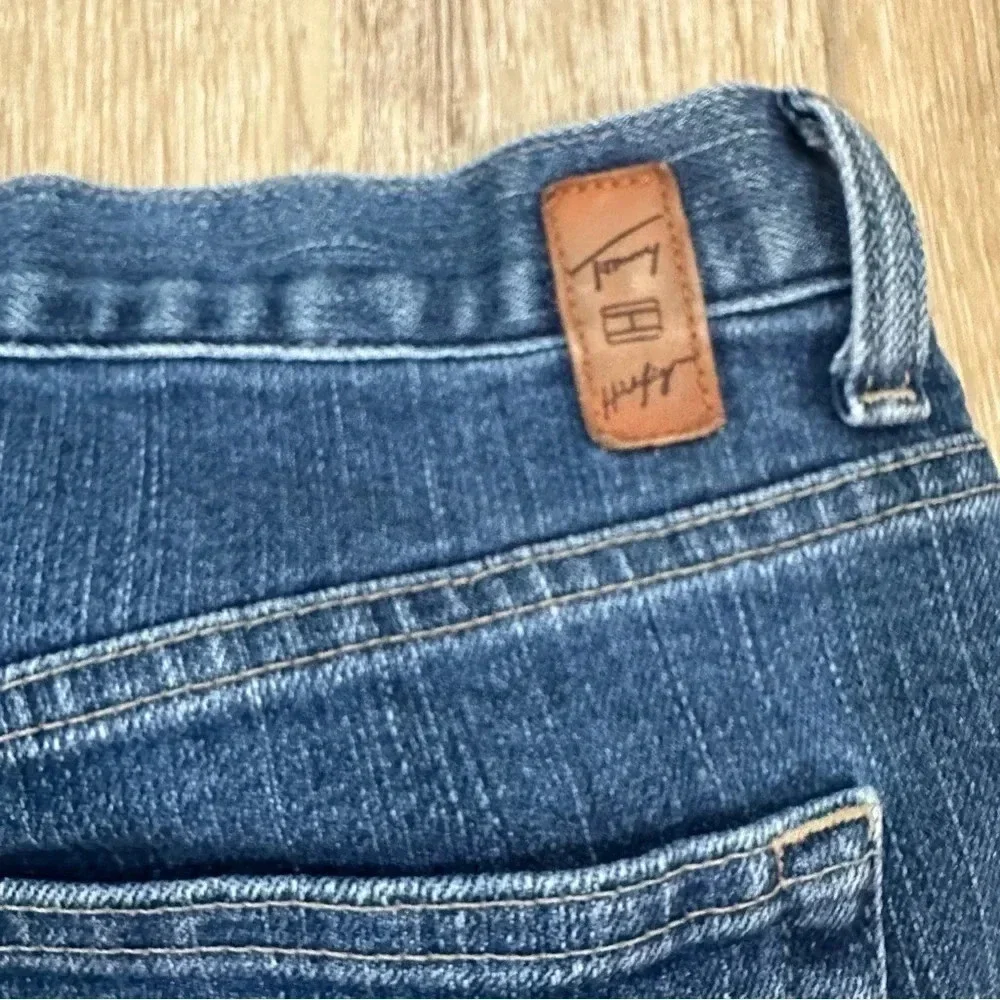 Tommy Hilfiger Faded Dark Wash Bootcut Jeans Size 8 GUC